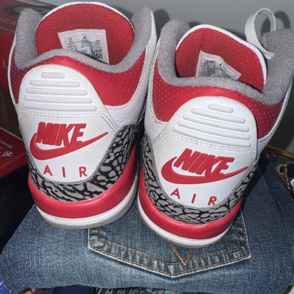 Jordan 3 Retro Mid Fire Red Size 7Y DM0967-160 - Picture 14 of 14